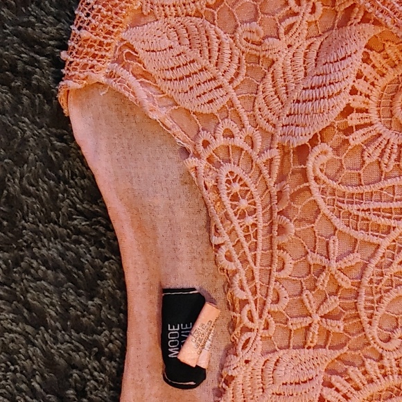 3/$40 Mode De Vie Lace Blouse - Picture 3 of 5